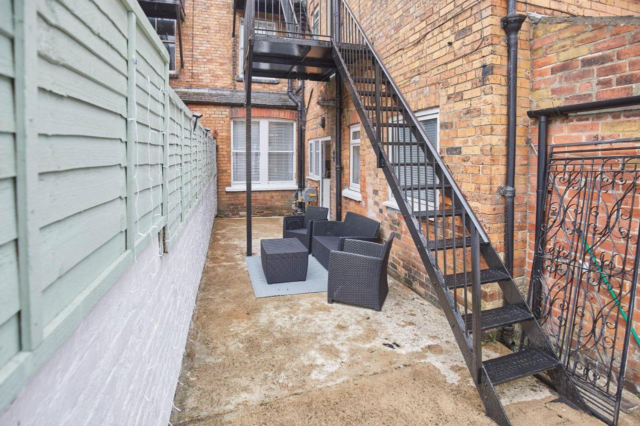 Ground Floor Apartment Скарборо Экстерьер фото
